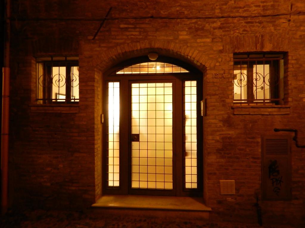 La Casa Degli Zii Leilighet Ferrara Eksteriør bilde