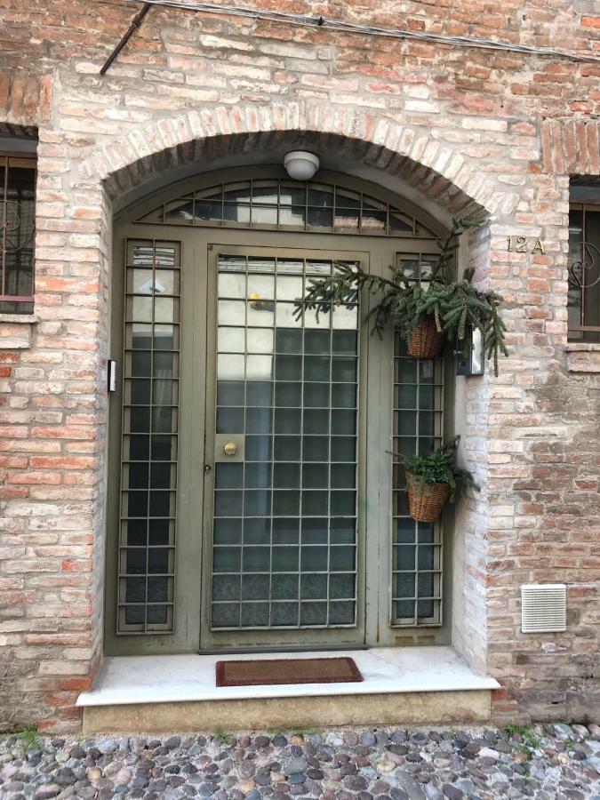 La Casa Degli Zii Leilighet Ferrara Eksteriør bilde